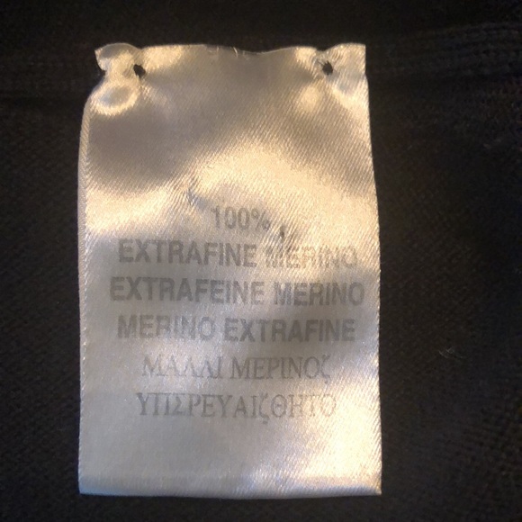 ✨Burberry Long sleeve collar partial buttoned classic plaid trim sweater - Picture 10 of 14